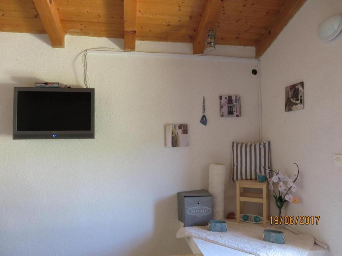 Zora Holiday Home Белі Екстер'єр фото